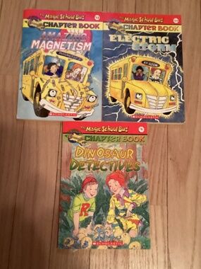 The Magic School Bus Chapter Book Set of 3 Mrs Frizzle Dinosaur, Magnetism,Storm